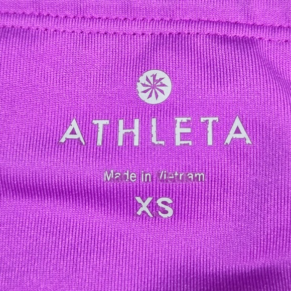 Athleta Sonar Capri Leggins Purple Workout Fitness Athleisure Pants Womens XS‎ - Picture 5 of 7